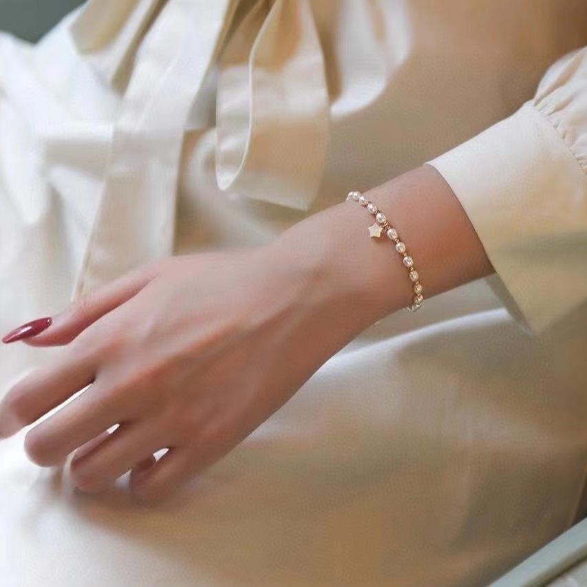 Number Q necklace (priced as a deposit) Daily