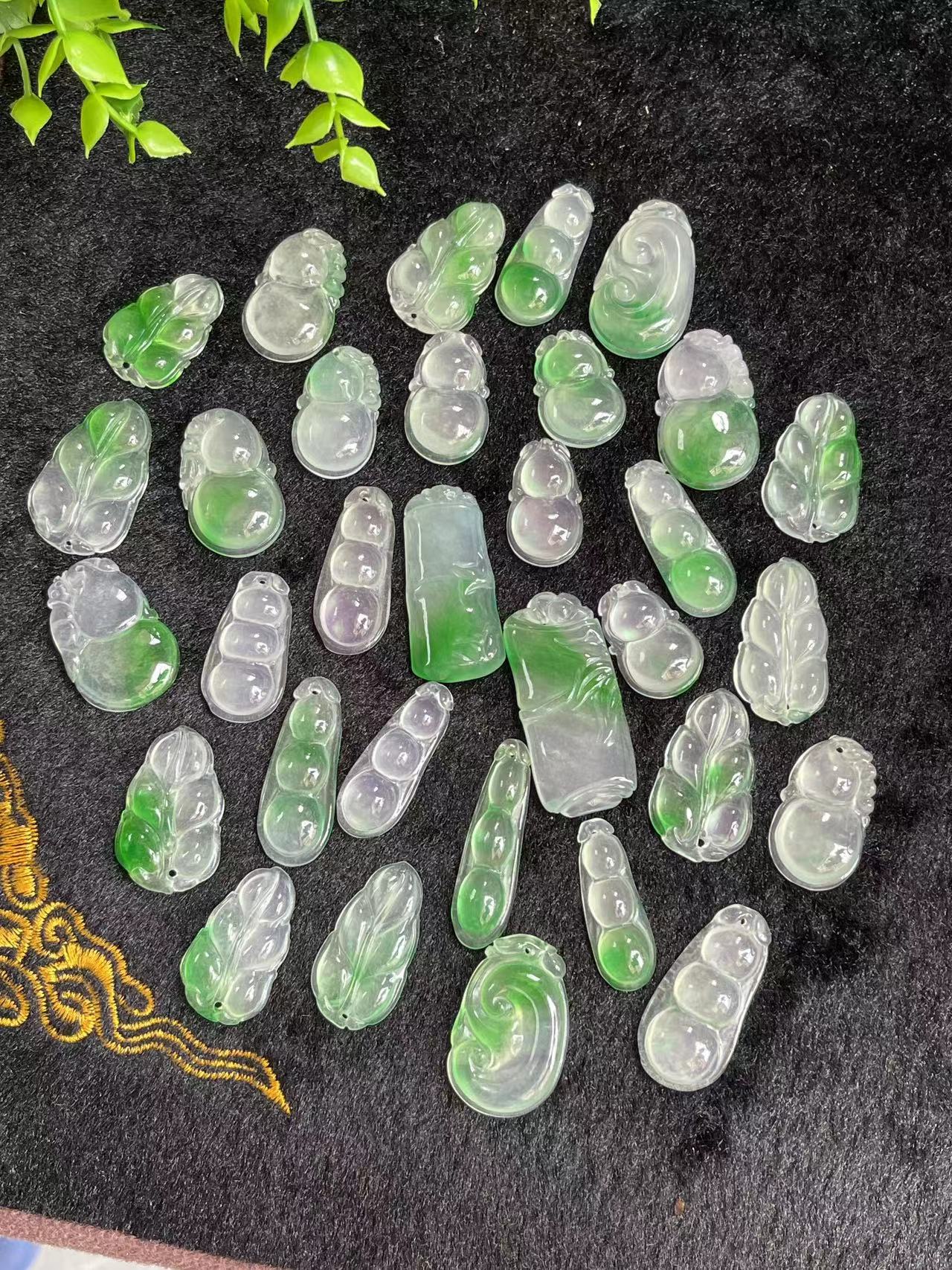 Jade pendant Guanyin Buddha safe buckle necklace(Deposit 99dollrs)