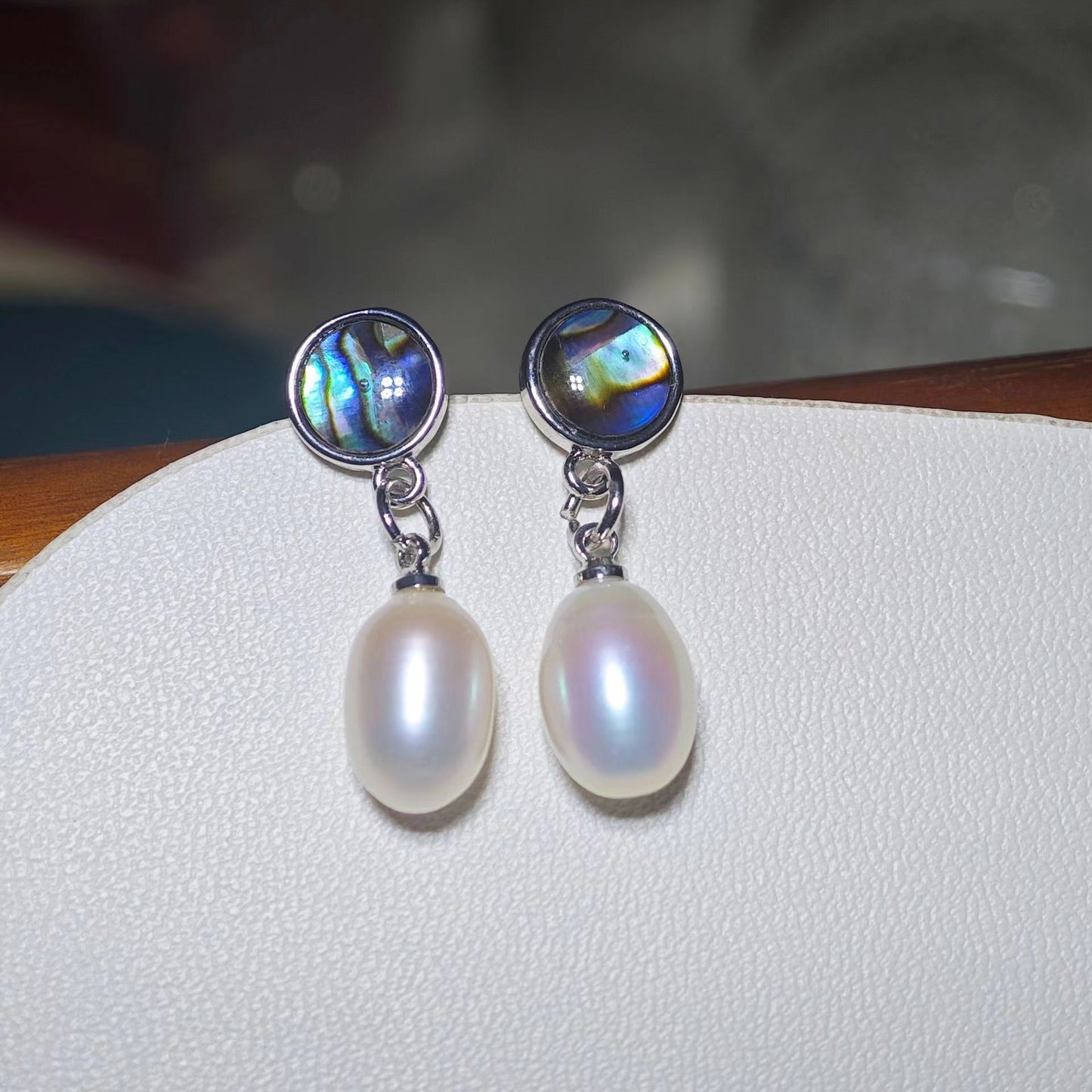 number 27 freshwater pearl earrings plated s925