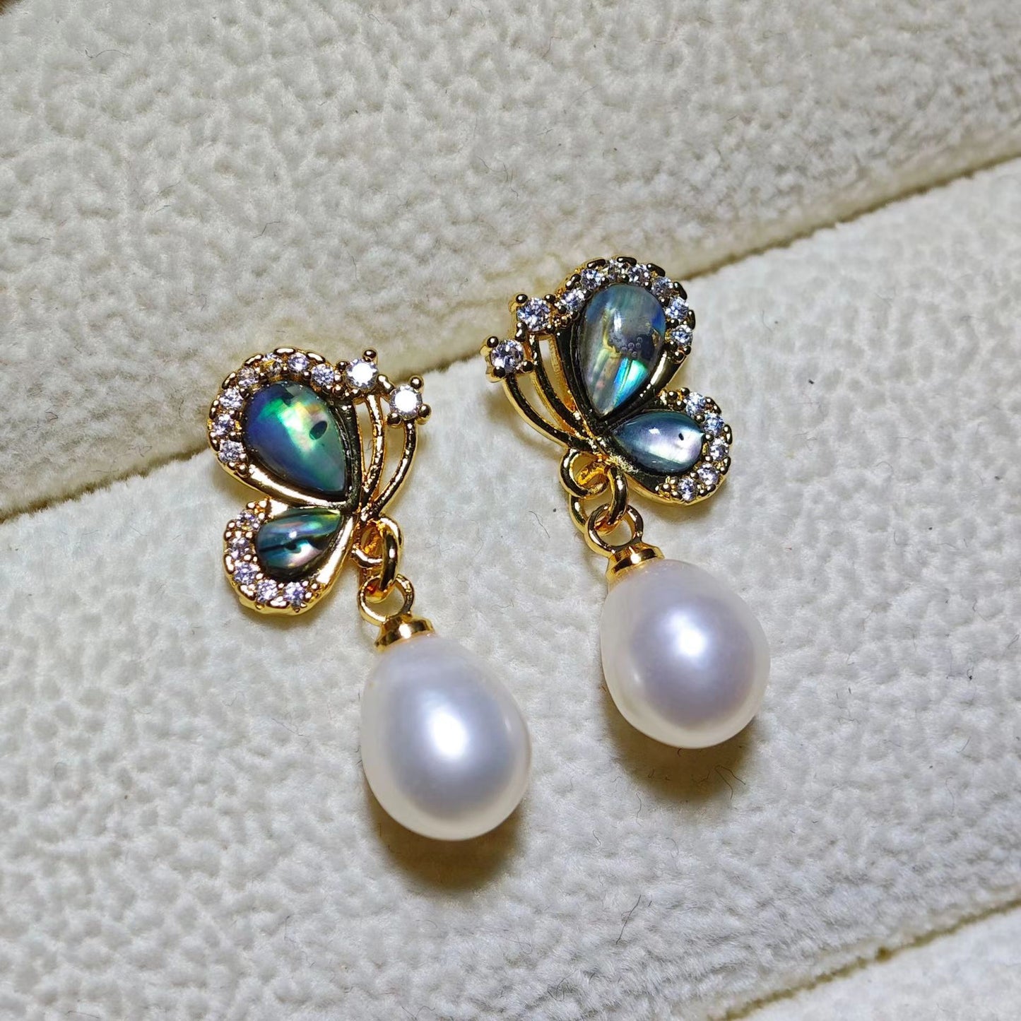 number 27 freshwater pearl earrings plated s925