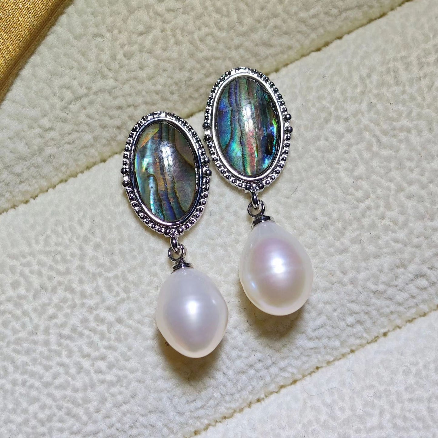 number 27 freshwater pearl earrings plated s925