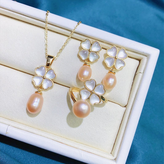 New Arrival 17 Four-leaf clover Fresh water pearl set