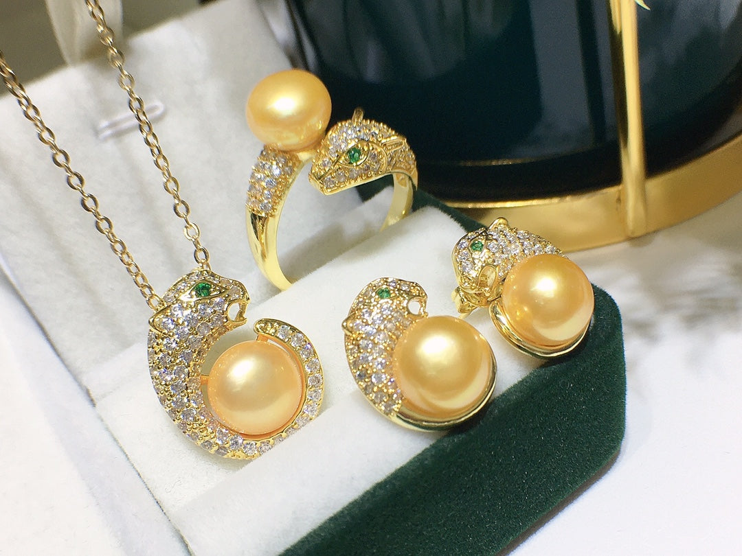 New Arrival 15 Snake Fresh water pearl set