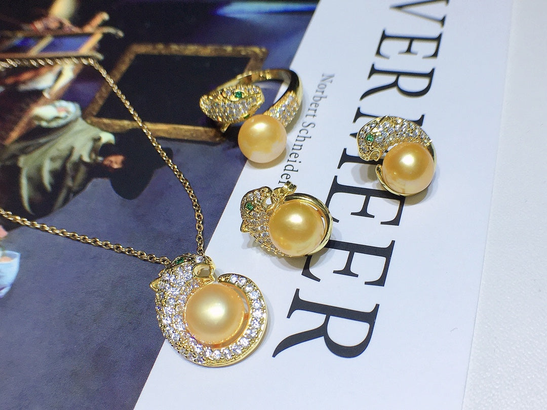 New Arrival 15 Snake Fresh water pearl set