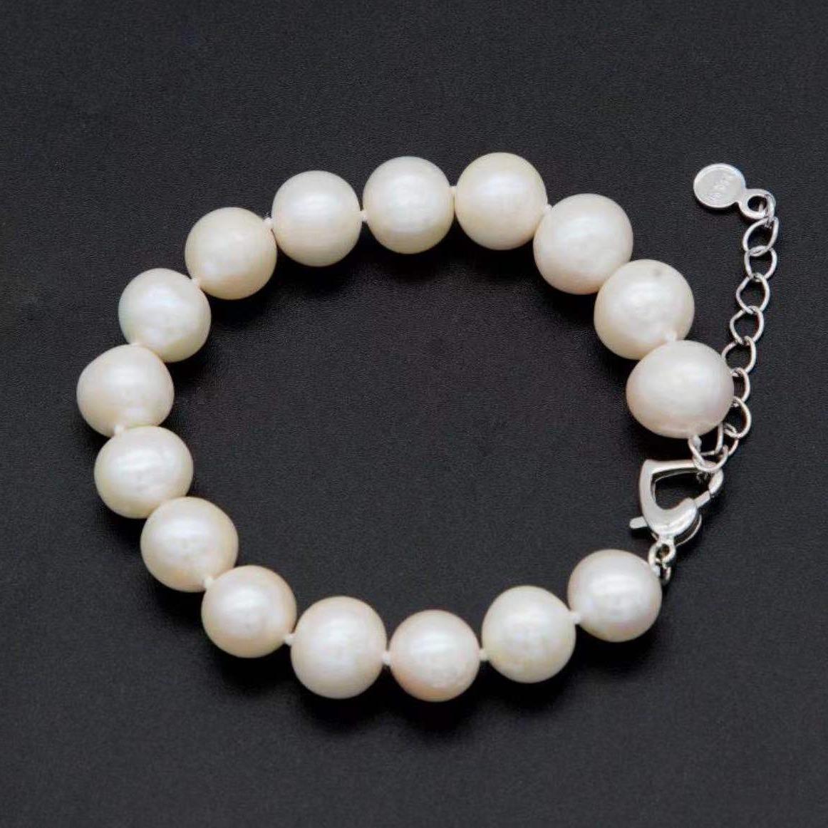 Fresh Water Pearl bracelet