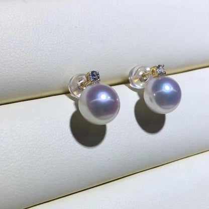Number L pearls earrings (priced as a deposit) Customized according to budget
