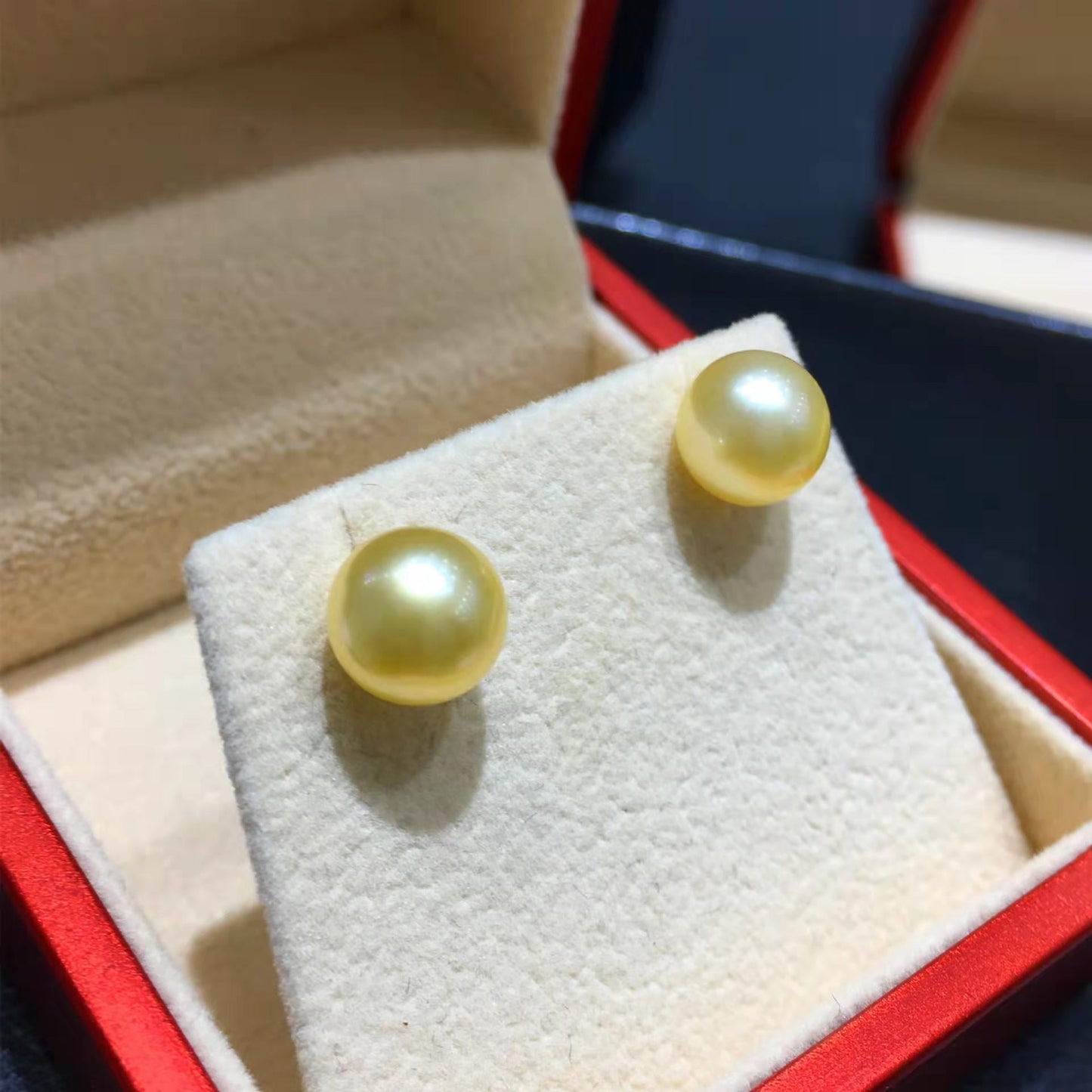 Number C 18KGold sea water pearls necklace ring earring bracelet (priced as a deposit)