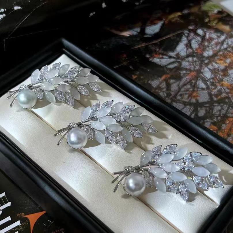 Number AX Pearl brooch Daily anniversary for Christmas（266-313）
