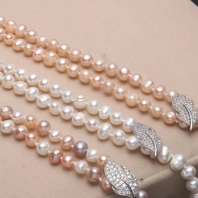 Number BI freshwater pearl necklace