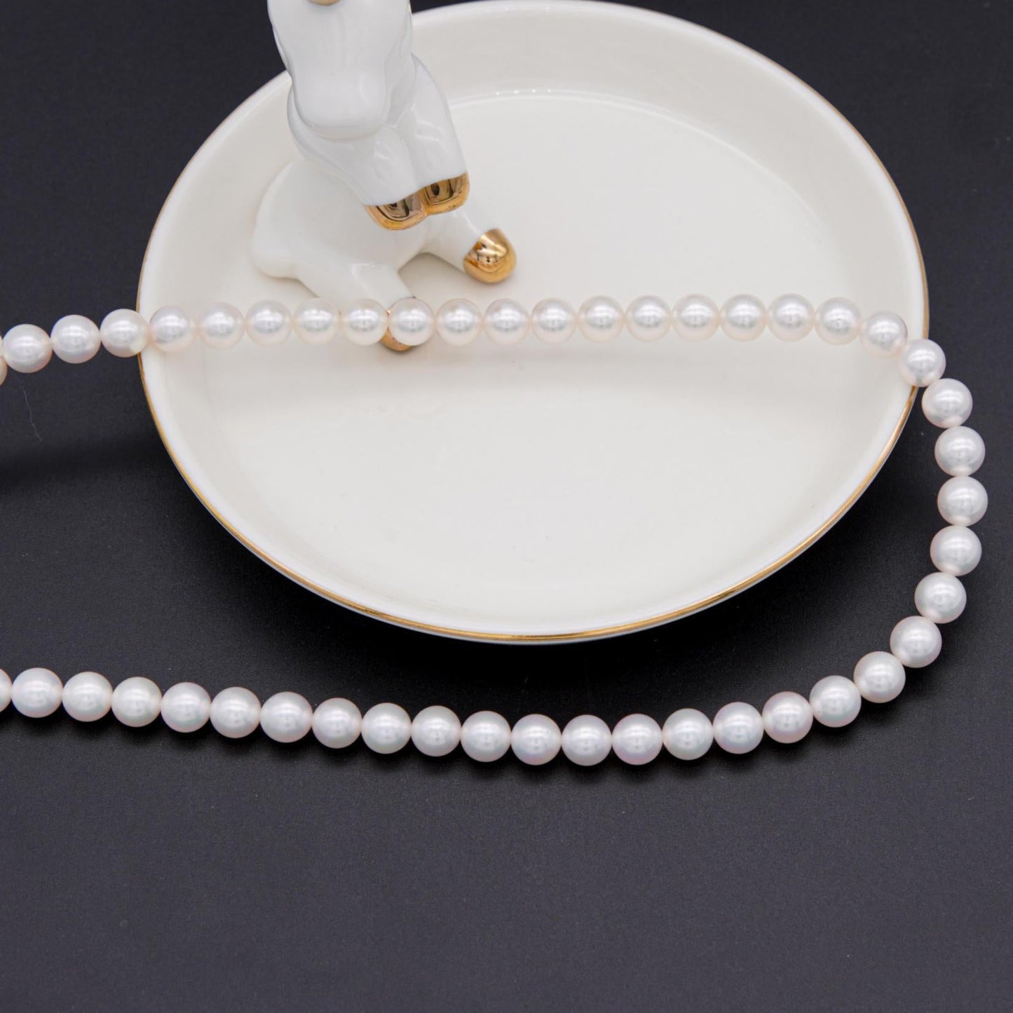 Gorgeous sea water pearls necklace ring earring bracelet (priced as a deposit)