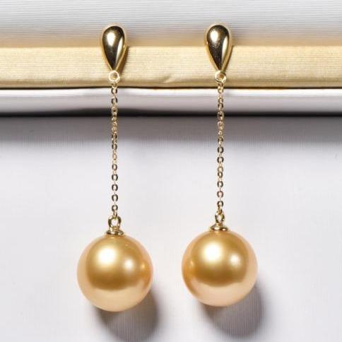 Number K pearls earrings (priced as a deposit) Customized according to budget