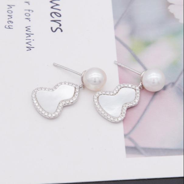 Number U Pearl Earring Elegant freshwater daily