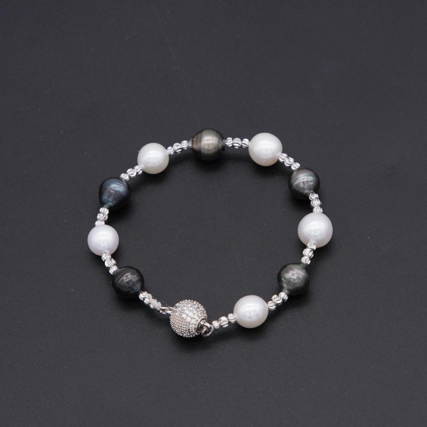 Gorgeous sea water pearls necklace ring earring bracelet (priced as a deposit)
