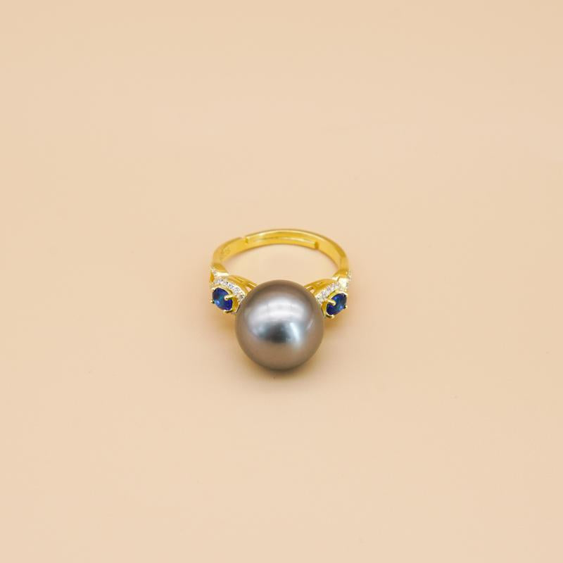 Gorgeous sea water pearls necklace ring earring bracelet (priced as a deposit)