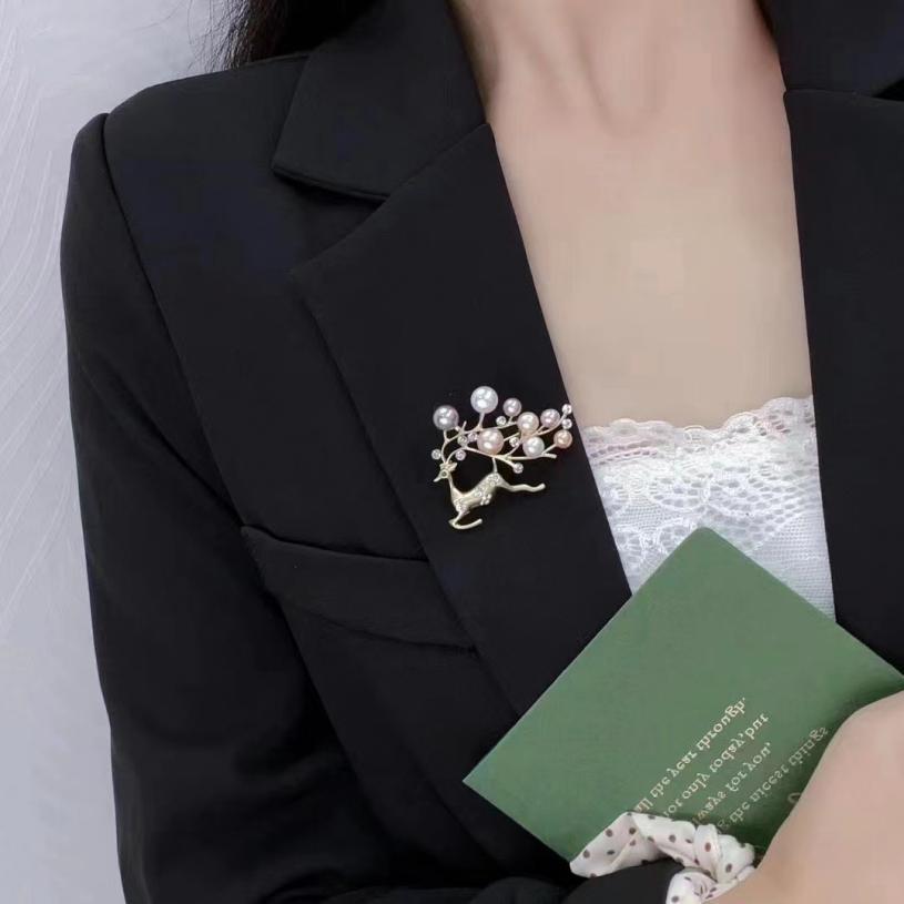 Number AX Pearl brooch Daily anniversary for Christmas（266-313）