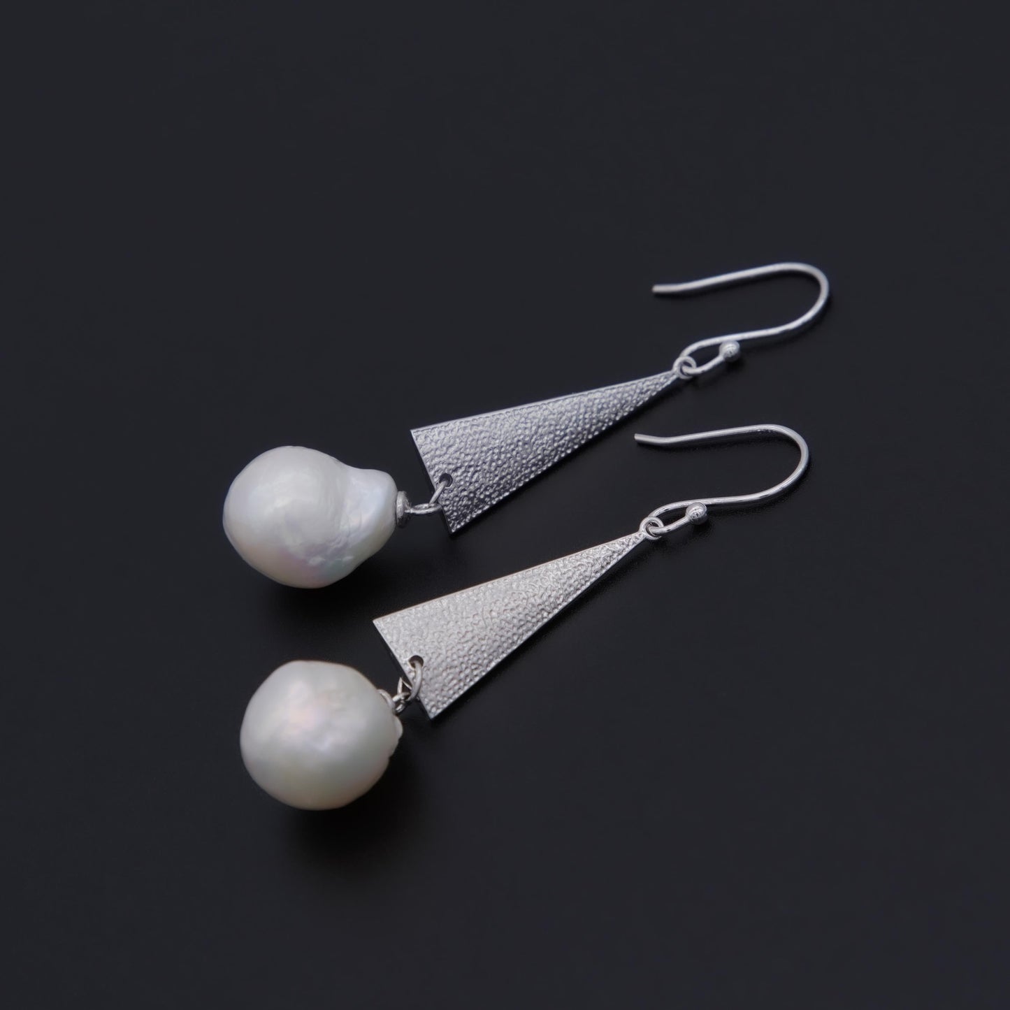 Number BW pearl bracelet earring necklace daily fashion accessory