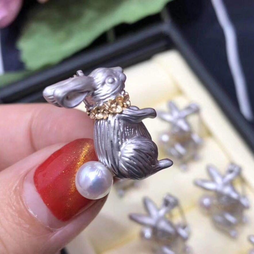 Number AX Pearl brooch Daily anniversary for Christmas（266-313）