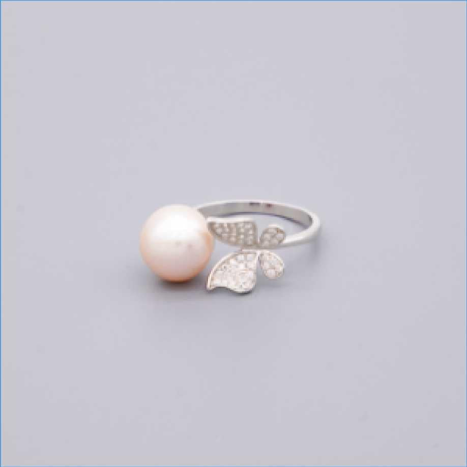 Number F freshwatepearls design S925